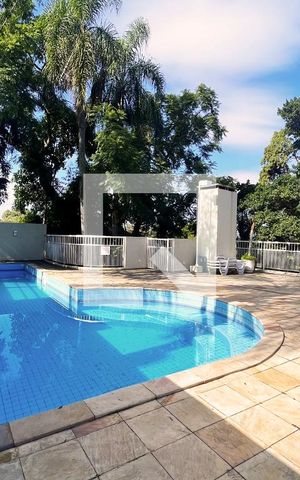 Casa de condomínio para alugar com 245m², 3 quartos e 2 vagasÁrea comum - Piscina