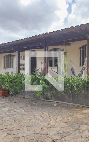 Casa à venda com 354m², 4 quartos e 7 vagasÁrea Externa