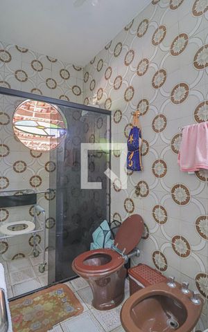 Casa à venda com 354m², 4 quartos e 7 vagasBanheiro Quarto 4 - Suíte 