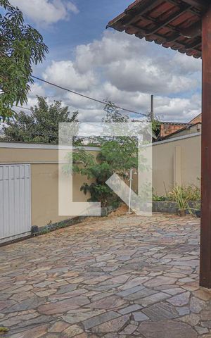 Casa à venda com 354m², 4 quartos e 7 vagasGaragem