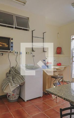 Casa à venda com 354m², 4 quartos e 7 vagasÁrea de Serviço