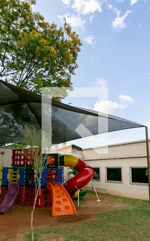 Apartamento para alugar com 50m², 2 quartos e 1 vaga Apartamento para alugar com 50m², 2 quartos e 1 vagaÁrea Comum - Playground