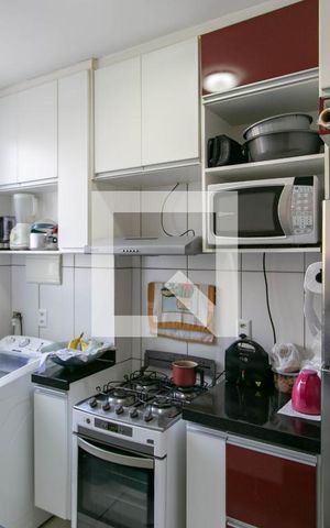 Apartamento para alugar com 50m², 2 quartos e 1 vaga Apartamento para alugar com 50m², 2 quartos e 1 vagaCozinha e Área de Serviço