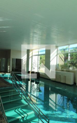 Apartamento à venda com 384m², 4 quartos e 4 vagasÁrea comum - Piscina Indoor
