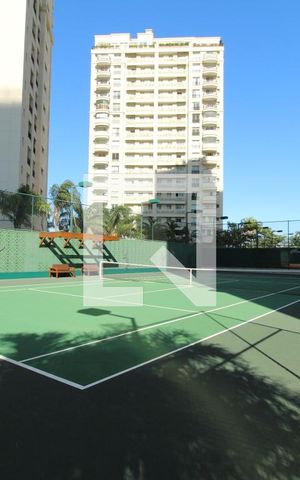 Apartamento à venda com 384m², 4 quartos e 4 vagasÁrea Comum - Quadra de Tênis 