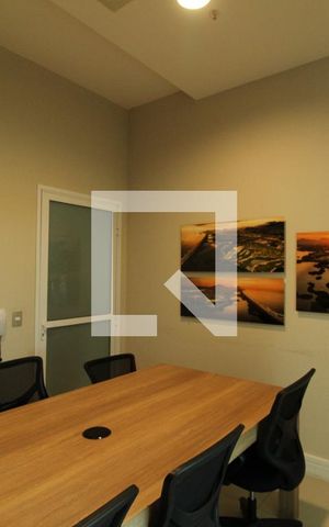 Apartamento à venda com 384m², 4 quartos e 4 vagasÁrea comum - Sala de Reunião 
