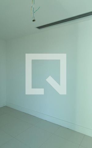 Apartamento à venda com 384m², 4 quartos e 4 vagasQuarto de Serviço 