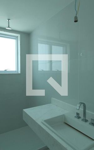 Apartamento à venda com 384m², 4 quartos e 4 vagasBanheiro - Suíte 1