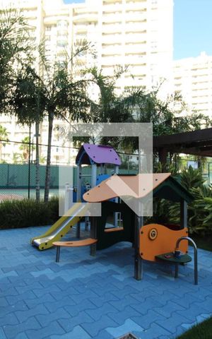 Apartamento à venda com 384m², 4 quartos e 4 vagasÁrea Comum - Playground