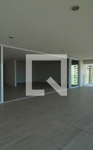 Apartamento à venda com 384m², 4 quartos e 4 vagasVaranda
