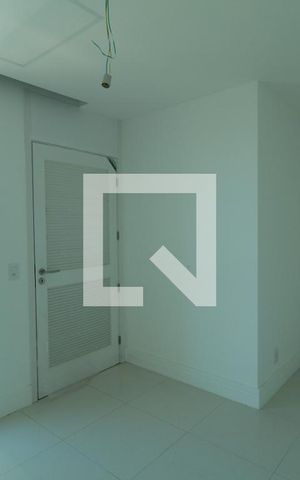 Apartamento à venda com 384m², 4 quartos e 4 vagasQuarto de Serviço