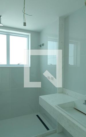 Apartamento à venda com 384m², 4 quartos e 4 vagasBanheiro - Suíte 3