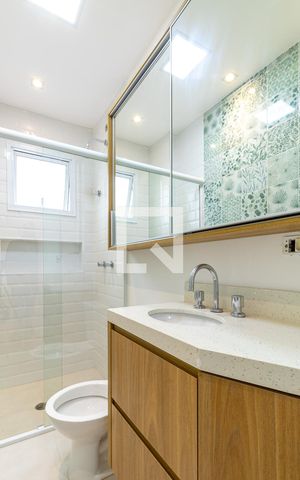 Apartamento para alugar com 63m², 2 quartos e 1 vaga Apartamento para alugar com 63m², 2 quartos e 1 vagaBanheiro da Suíte 2