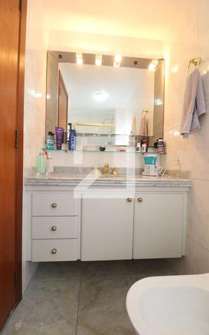 Apartamento à venda com 144m², 3 quartos e 3 vagasBanheiro da Suíte 1