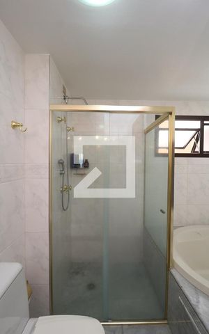 Apartamento à venda com 144m², 3 quartos e 3 vagasBanheiro da Suíte 1
