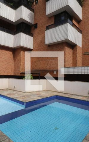 Apartamento à venda com 144m², 3 quartos e 3 vagasÁrea comum - Piscina