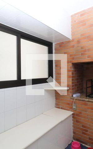 Apartamento à venda com 144m², 3 quartos e 3 vagasChurrasqueira
