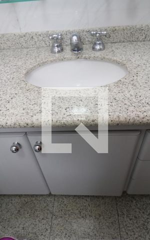 Apartamento à venda com 144m², 3 quartos e 3 vagasBanheiro da Suíte 3