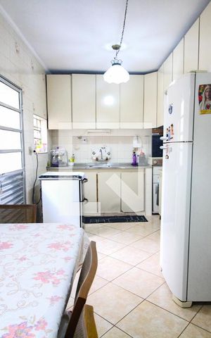 Casa à venda com 125m², 2 quartos e 2 vagascozinha
