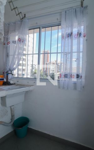 Casa à venda com 100m², 2 quartos e sem vagaÁrea de Serviço