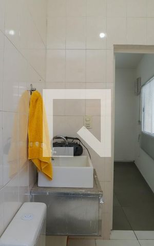 Casa à venda com 100m², 2 quartos e sem vagaBanheiro da Quarto 2