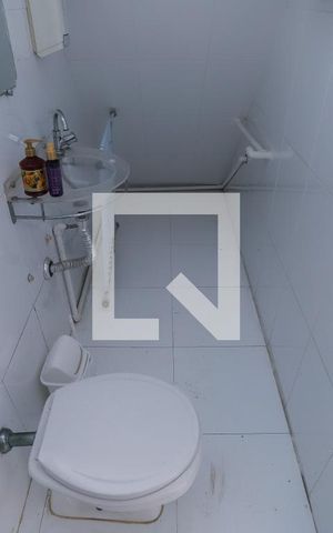 Casa à venda com 100m², 2 quartos e sem vagaLavabo