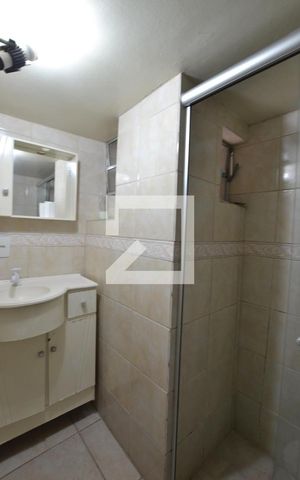 Casa para alugar com 250m², 4 quartos e 2 vagasBanheiro do Quarto/Reversível