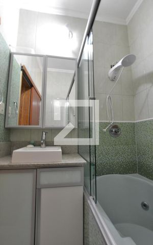 Casa para alugar com 250m², 4 quartos e 2 vagasBanheiro da Suíte