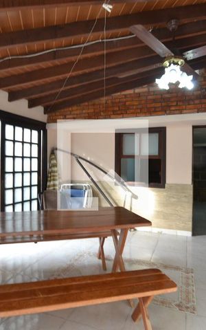 Casa para alugar com 250m², 4 quartos e 2 vagasEspaço Gourmet