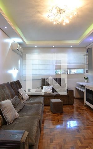 Casa para alugar com 250m², 4 quartos e 2 vagasSala