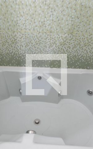 Casa para alugar com 250m², 4 quartos e 2 vagasBanheiro da Suíte