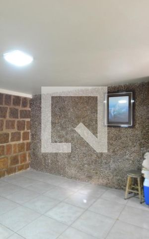 Casa para alugar com 250m², 4 quartos e 2 vagasQuarto/Reversível