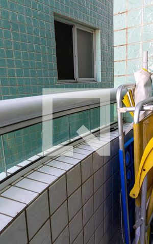 Apartamento para alugar com 76m², 2 quartos e 2 vagas Apartamento para alugar com 76m², 2 quartos e 2 vagasDetalhe da sacada da cozinha