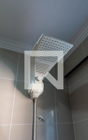Apartamento para alugar com 76m², 2 quartos e 2 vagas Apartamento para alugar com 76m², 2 quartos e 2 vagasDetalhe do banheiro social
