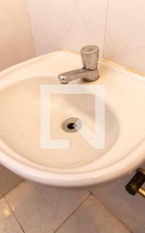 Apartamento para alugar com 146m², 3 quartos e 3 vagasBanheiro de Serviço 