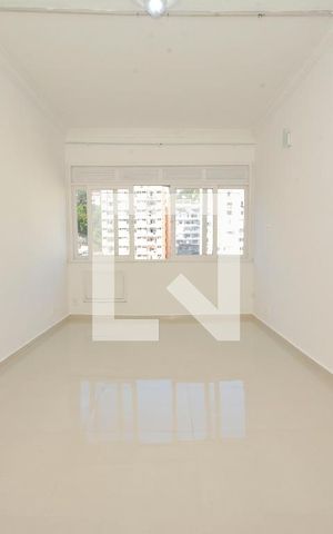 Apartamento à venda com 37m², 1 quarto e sem vagaQuarto
