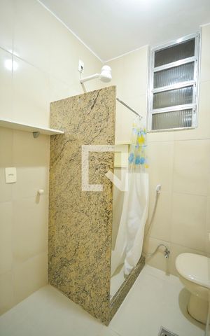 Apartamento à venda com 37m², 1 quarto e sem vagaBanheiro