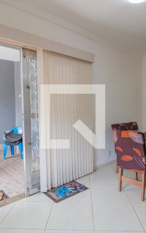 Casa de condomínio à venda com 268m², 4 quartos e 1 vaga Casa de condomínio à venda com 268m², 4 quartos e 1 vagaSala