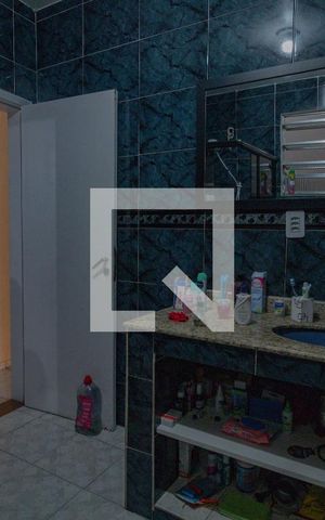 Casa de condomínio à venda com 268m², 4 quartos e 1 vaga Casa de condomínio à venda com 268m², 4 quartos e 1 vagaBanheiro 2