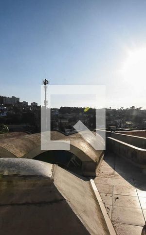 Casa à venda com 380m², 5 quartos e 3 vagas Casa à venda com 380m², 5 quartos e 3 vagasVista do quarto 3