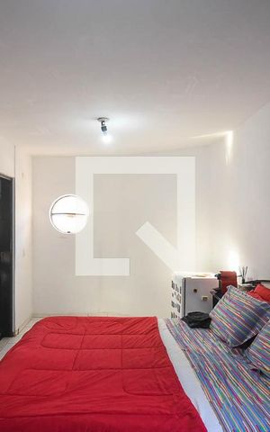 Casa à venda com 380m², 5 quartos e 3 vagas Casa à venda com 380m², 5 quartos e 3 vagasSuíte
