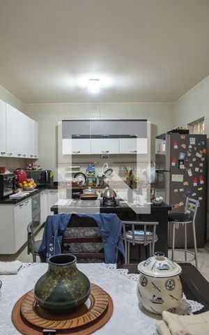 Casa à venda com 250m², 1 quarto e sem vaga Casa à venda com 250m², 1 quarto e sem vagaCozinha