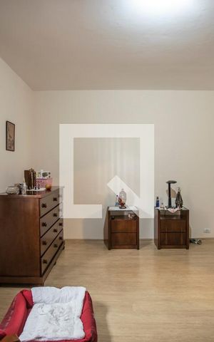 Casa à venda com 250m², 1 quarto e sem vaga Casa à venda com 250m², 1 quarto e sem vagaQuarto 1