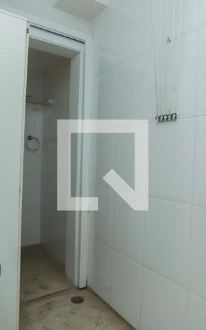 Apartamento à venda com 105m², 3 quartos e 1 vagaÁrea de Serviço