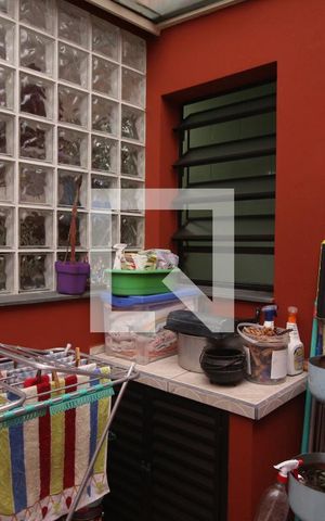 Casa à venda com 217m², 3 quartos e 6 vagasÁrea de Serviço