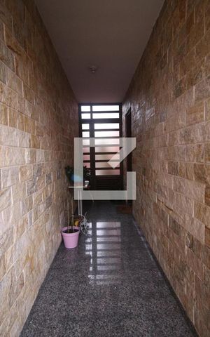 Casa à venda com 217m², 3 quartos e 6 vagasCorredor 