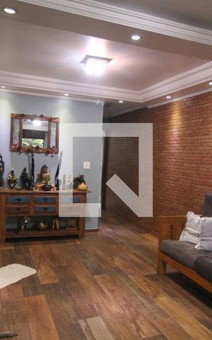 Casa à venda com 217m², 3 quartos e 6 vagasSala