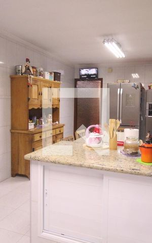 Casa à venda com 217m², 3 quartos e 6 vagasCozinha