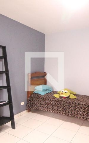 Casa à venda com 217m², 3 quartos e 6 vagasQuarto 1