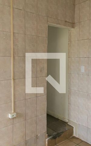 Casa para alugar com 40m², 1 quarto e sem vaga Casa para alugar com 40m², 1 quarto e sem vagaCozinha